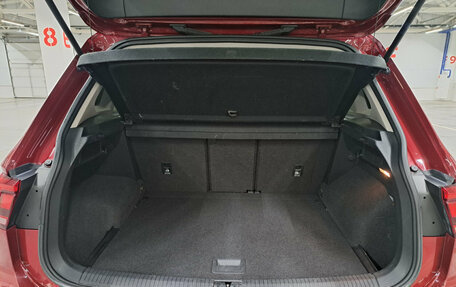 Volkswagen Tiguan II, 2019 год, 2 430 000 рублей, 12 фотография