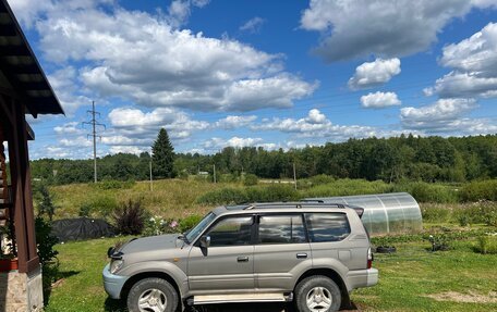Toyota Land Cruiser Prado 90 рестайлинг, 2001 год, 950 000 рублей, 5 фотография