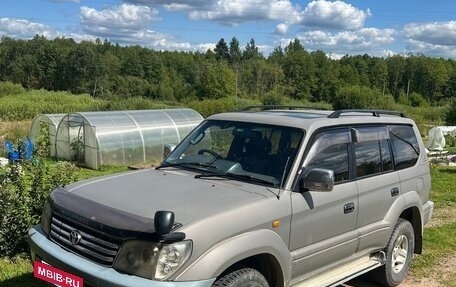 Toyota Land Cruiser Prado 90 рестайлинг, 2001 год, 950 000 рублей, 4 фотография