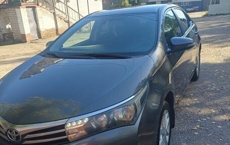 Toyota Corolla, 2013 год, 870 000 рублей, 4 фотография