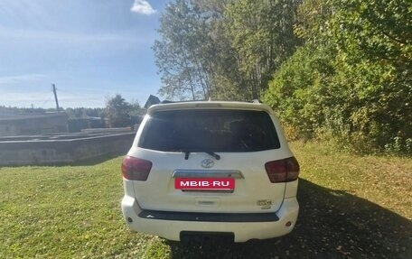 Toyota Sequoia II рестайлинг, 2011 год, 2 650 000 рублей, 7 фотография