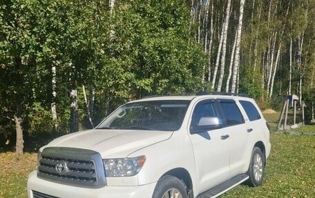 Toyota Sequoia II рестайлинг, 2011 год, 2 650 000 рублей, 2 фотография