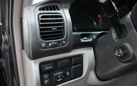 Toyota Land Cruiser 100 рестайлинг 2, 2003 год, 1 330 000 рублей, 18 фотография