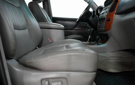 Toyota Land Cruiser 100 рестайлинг 2, 2003 год, 1 330 000 рублей, 11 фотография