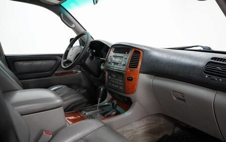 Toyota Land Cruiser 100 рестайлинг 2, 2003 год, 1 330 000 рублей, 10 фотография