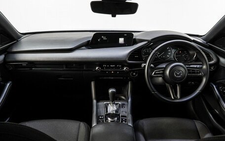 Mazda 3, 2019 год, 1 779 000 рублей, 16 фотография