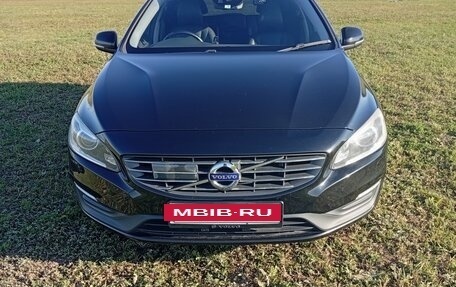 Volvo V60 I, 2017 год, 1 600 000 рублей, 3 фотография