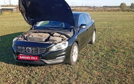 Volvo V60 I, 2017 год, 1 600 000 рублей, 10 фотография