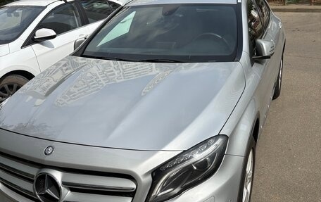 Mercedes-Benz GLA, 2015 год, 1 850 000 рублей, 3 фотография