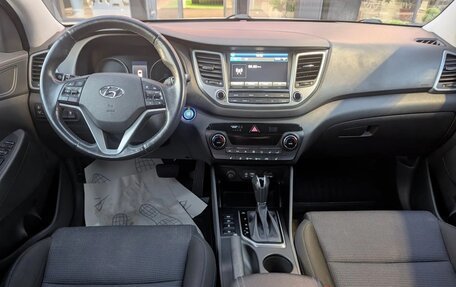 Hyundai Tucson III, 2018 год, 1 970 000 рублей, 8 фотография