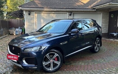 Jaguar F-Pace, 2017 год, 2 700 000 рублей, 2 фотография