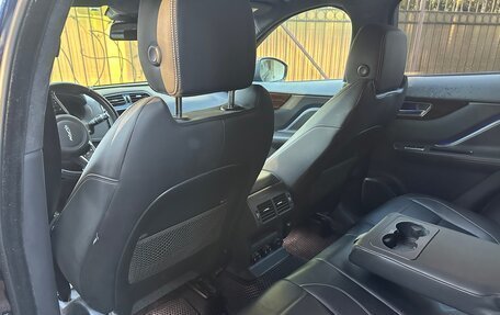 Jaguar F-Pace, 2017 год, 2 700 000 рублей, 9 фотография