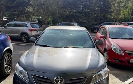 Toyota Camry, 2008 год, 700 000 рублей, 2 фотография