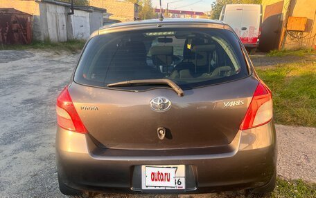 Toyota Yaris III рестайлинг, 2008 год, 600 000 рублей, 5 фотография