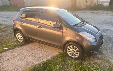 Toyota Yaris III рестайлинг, 2008 год, 600 000 рублей, 7 фотография