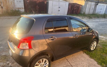 Toyota Yaris III рестайлинг, 2008 год, 600 000 рублей, 6 фотография