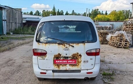 Hyundai H-1 II рестайлинг, 2002 год, 380 000 рублей, 5 фотография