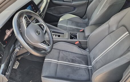 Volkswagen Golf VIII, 2022 год, 2 600 000 рублей, 6 фотография