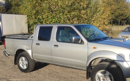 Nissan NP300, 2012 год, 950 000 рублей, 10 фотография