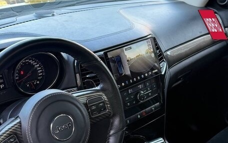 Jeep Grand Cherokee, 2012 год, 2 600 000 рублей, 23 фотография