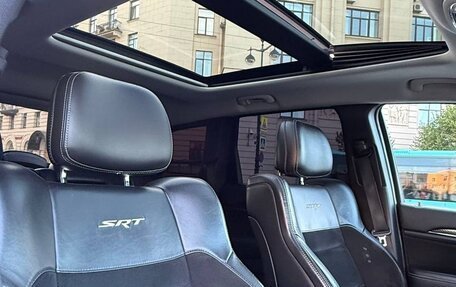 Jeep Grand Cherokee, 2012 год, 2 600 000 рублей, 38 фотография