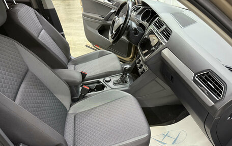 Volkswagen Tiguan II, 2020 год, 2 600 000 рублей, 15 фотография