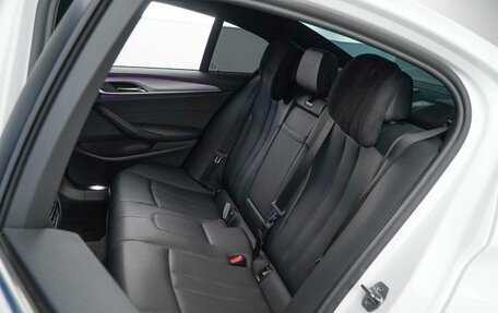 BMW 5 серия, 2019 год, 3 349 088 рублей, 9 фотография