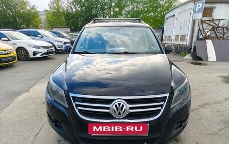 Volkswagen Tiguan I, 2010 год, 999 000 рублей, 2 фотография