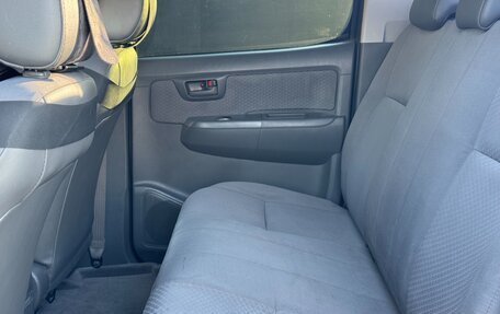 Toyota Hilux VII, 2012 год, 1 790 000 рублей, 15 фотография