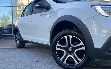 Renault Logan II, 2022 год, 1 266 000 рублей, 6 фотография