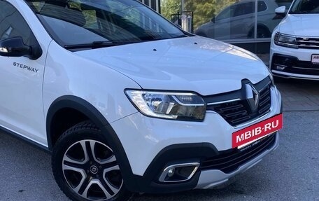 Renault Logan II, 2022 год, 1 266 000 рублей, 5 фотография