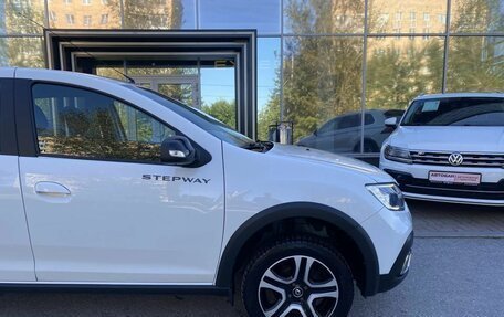 Renault Logan II, 2022 год, 1 266 000 рублей, 36 фотография