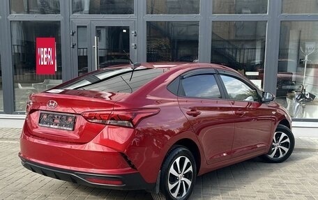 Hyundai Solaris II рестайлинг, 2021 год, 1 610 000 рублей, 4 фотография