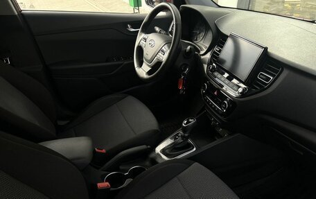 Hyundai Solaris II рестайлинг, 2021 год, 1 610 000 рублей, 21 фотография