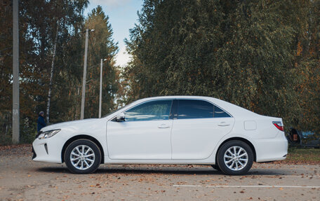 Toyota Camry, 2015 год, 1 999 000 рублей, 6 фотография