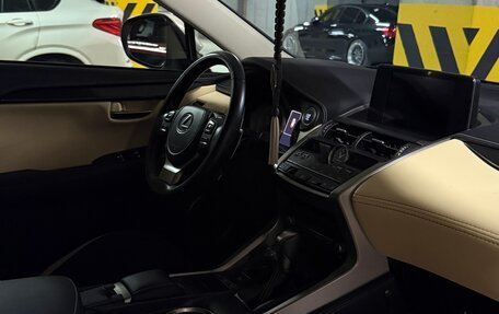 Lexus NX I, 2021 год, 3 650 000 рублей, 20 фотография