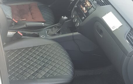 Skoda Octavia, 2017 год, 710 000 рублей, 10 фотография