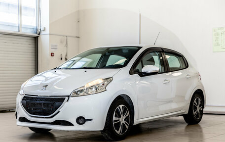 Peugeot 208 II, 2013 год, 550 000 рублей, 3 фотография