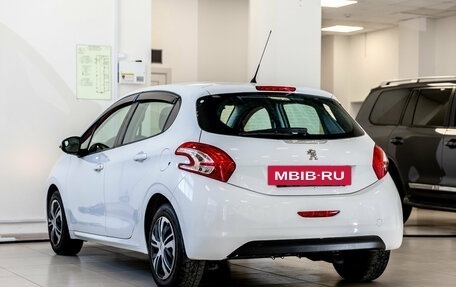 Peugeot 208 II, 2013 год, 550 000 рублей, 4 фотография