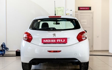 Peugeot 208 II, 2013 год, 550 000 рублей, 5 фотография