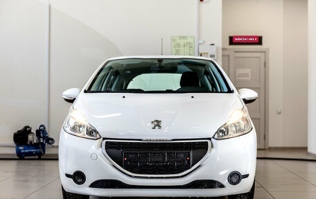 Peugeot 208 II, 2013 год, 550 000 рублей, 2 фотография