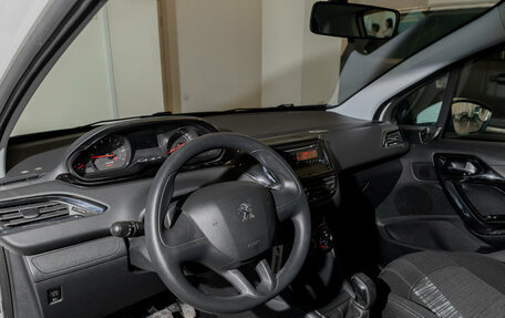 Peugeot 208 II, 2013 год, 550 000 рублей, 18 фотография