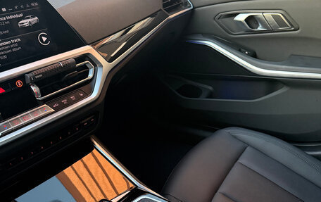 BMW 3 серия, 2020 год, 3 750 000 рублей, 10 фотография