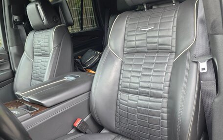 Cadillac Escalade V, 2021 год, 8 400 000 рублей, 26 фотография