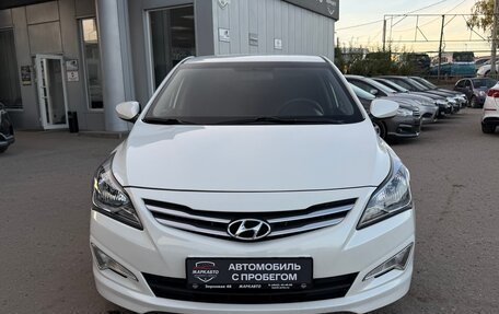 Hyundai Solaris II рестайлинг, 2015 год, 1 090 000 рублей, 2 фотография
