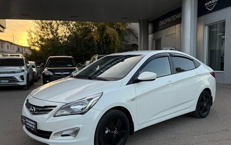 Hyundai Solaris II рестайлинг, 2015 год, 1 090 000 рублей, 3 фотография