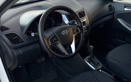 Hyundai Solaris II рестайлинг, 2015 год, 1 090 000 рублей, 11 фотография