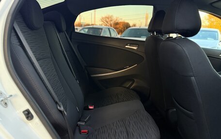 Hyundai Solaris II рестайлинг, 2015 год, 1 090 000 рублей, 14 фотография