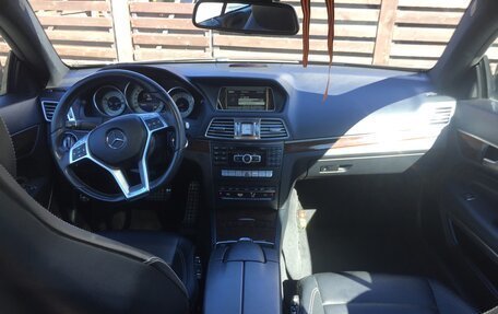 Mercedes-Benz E-Класс, 2014 год, 1 690 000 рублей, 11 фотография
