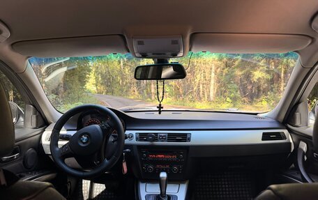 BMW 3 серия, 2011 год, 1 300 000 рублей, 7 фотография